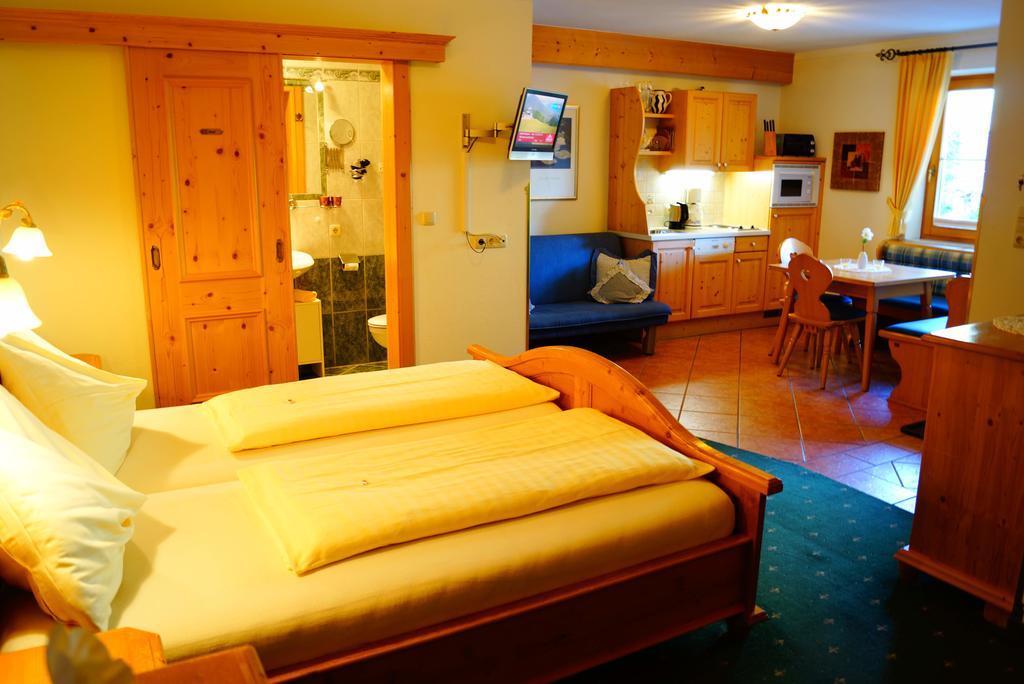 Appartementhaus Olympia Schloessl Neustift im Stubaital Rom bilde