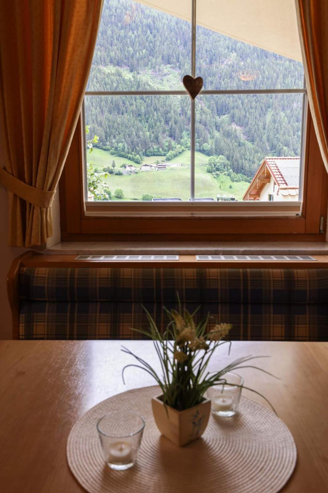 Appartementhaus Olympia Schloessl Neustift im Stubaital Eksteriør bilde